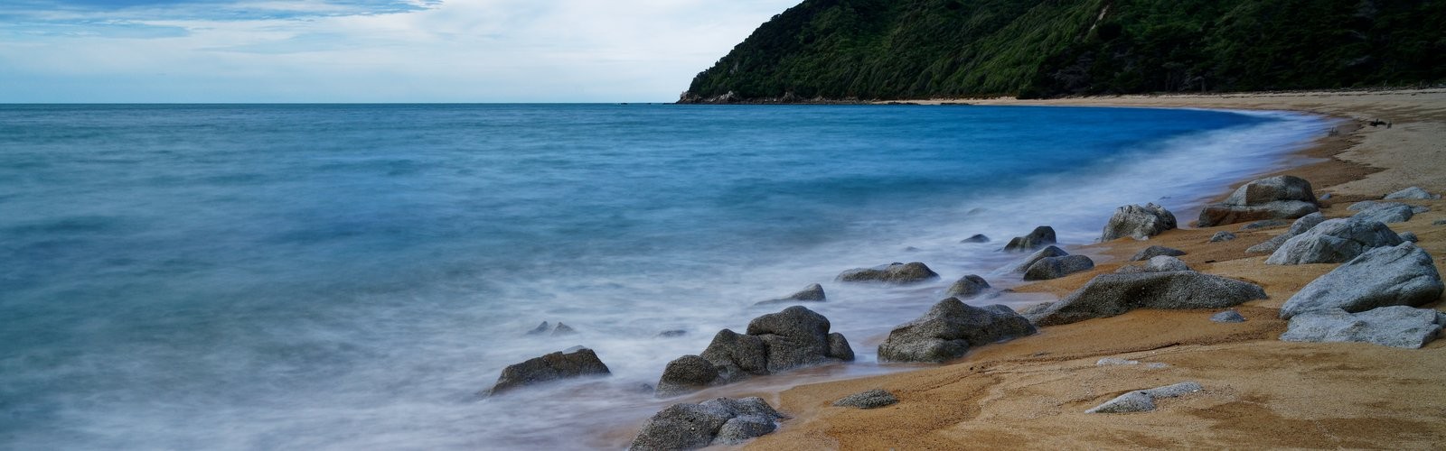 Whariwharangi Bay